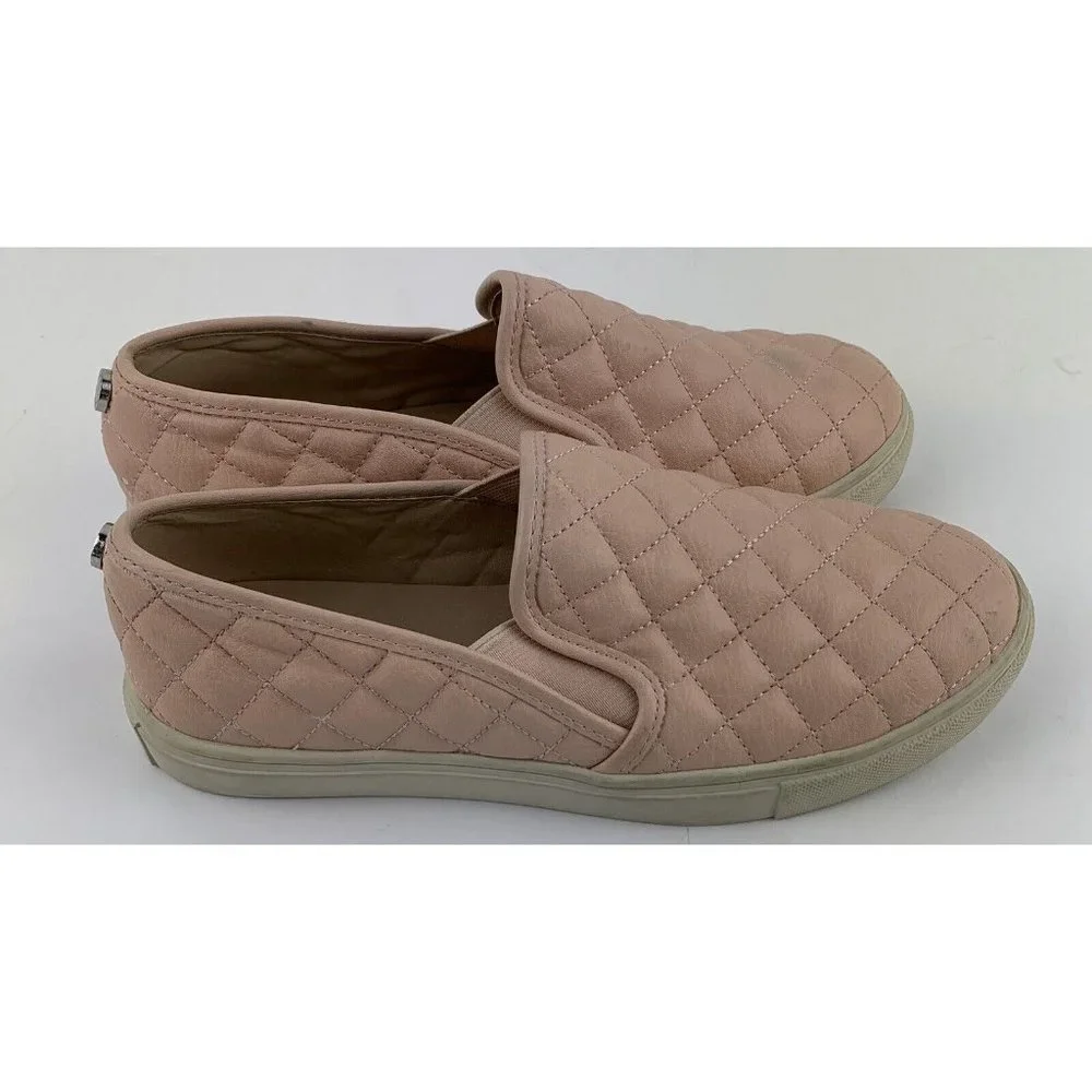 Steve Madden Womens Pink Blush‎ Quilted Slip On Shoes Size 6